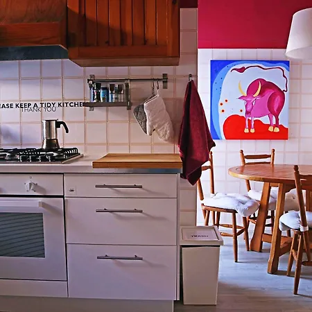 Guest house Blue Buddha House 2*