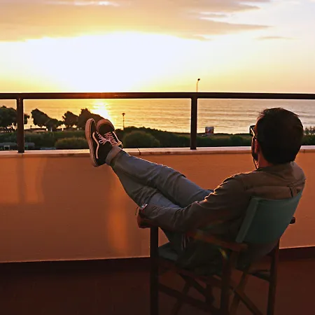 Blue Buddha House 2*